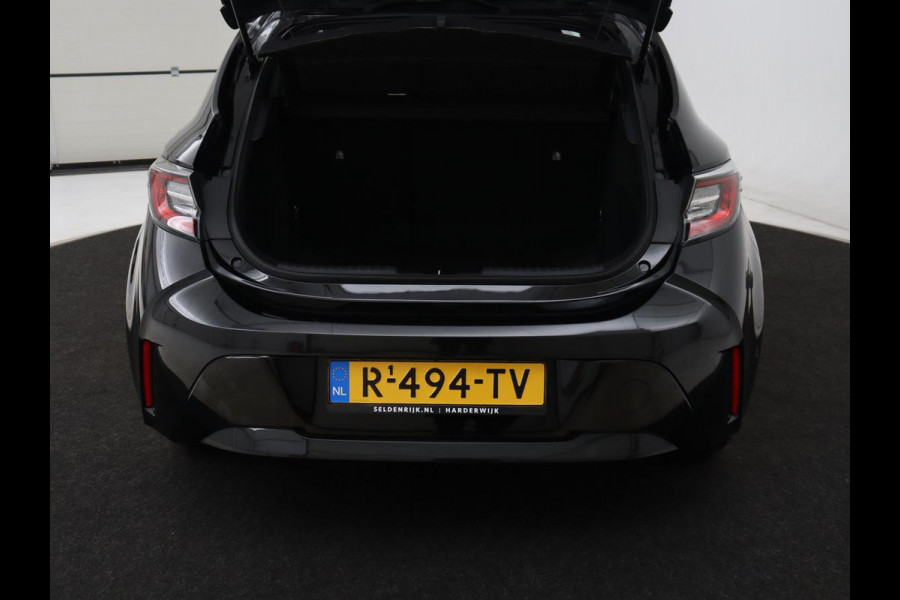 Toyota Corolla 1.8 Hybrid Active | Carplay | Navigatie | Adaptive cruise | Climate control | DAB | Keyless Start | Full LED | Bluetooth