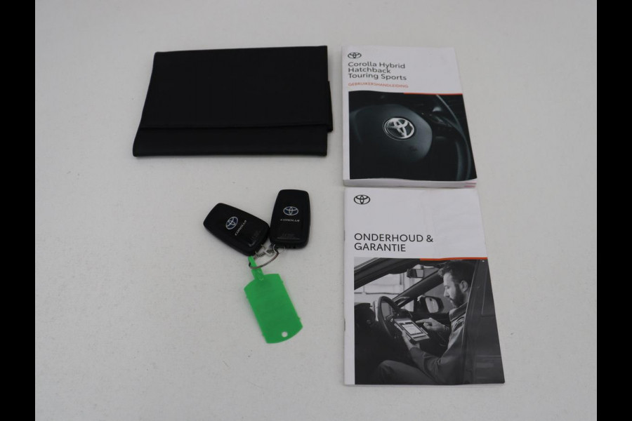 Toyota Corolla 1.8 Hybrid Active | Carplay | Navigatie | Adaptive cruise | Climate control | DAB | Keyless Start | Full LED | Bluetooth