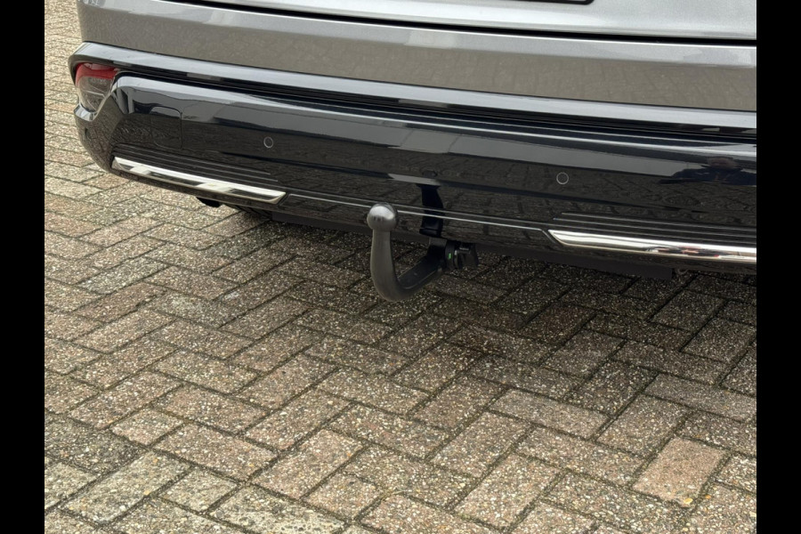 Renault Espace E-Tech Full Hybrid 200 Iconic Adaptive cruise Climate Matrix LED 360 camera Pano Apple / Android Harman Kardon