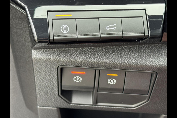 Renault Espace E-Tech Full Hybrid 200 Iconic Adaptive cruise Climate Matrix LED 360 camera Pano Apple / Android Harman Kardon