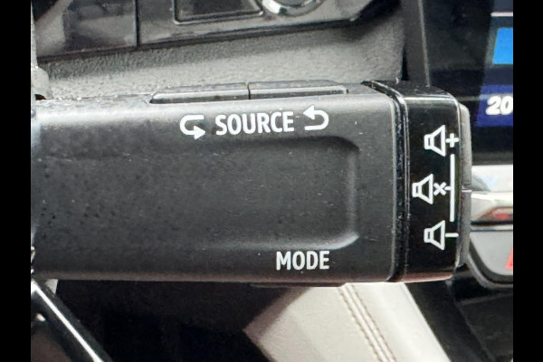 Renault Espace E-Tech Full Hybrid 200 Iconic Adaptive cruise Climate Matrix LED 360 camera Pano Apple / Android Harman Kardon