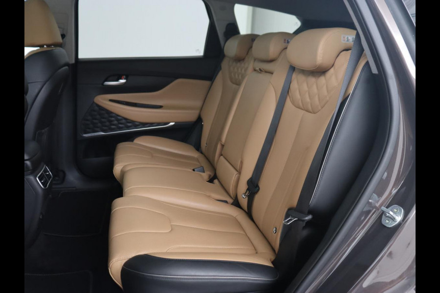 Hyundai Santa Fe 1.6 T-GDI PHEV Comfort Smart Sky | Panoramadak | Leder | Trekhaak | Adaptive cruise | Camera | Krell Audio | Carplay | Navigatie | Plug In