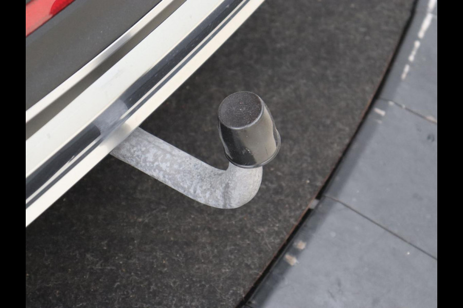 Hyundai Santa Fe 1.6 T-GDI PHEV Comfort Smart Sky | Panoramadak | Leder | Trekhaak | Adaptive cruise | Camera | Krell Audio | Carplay | Navigatie | Plug In