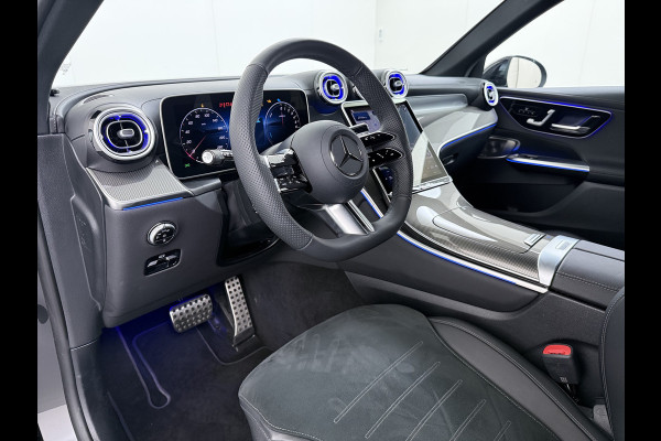 Mercedes-Benz GLC 300e AMG // Trekhaak // Burmester // 360 Camera // Memory // 20 inch // Carplay