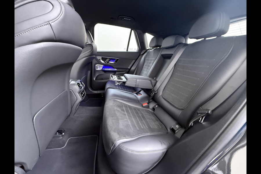 Mercedes-Benz GLC 300e AMG // Trekhaak // Burmester // 360 Camera // Memory // 20 inch // Carplay