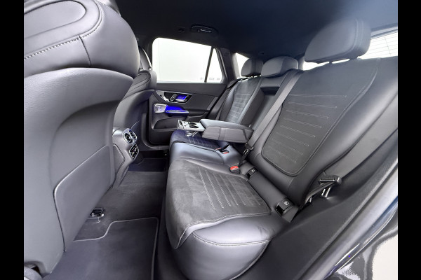 Mercedes-Benz GLC 300e AMG // Trekhaak // Burmester // 360 Camera // Memory // 20 inch // Carplay