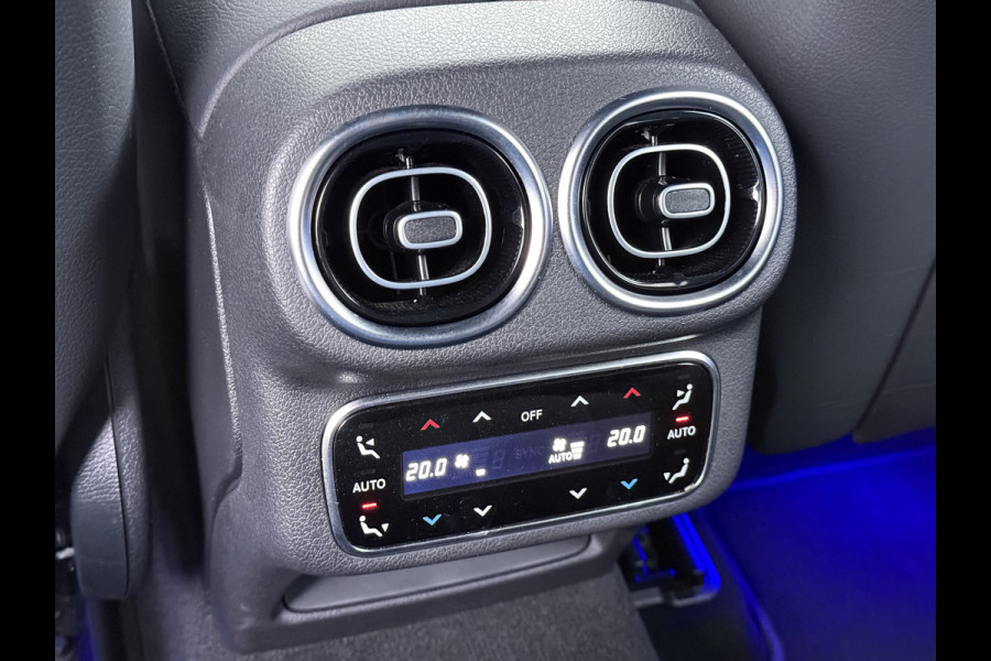 Mercedes-Benz GLC 300e AMG // Trekhaak // Burmester // 360 Camera // Memory // 20 inch // Carplay