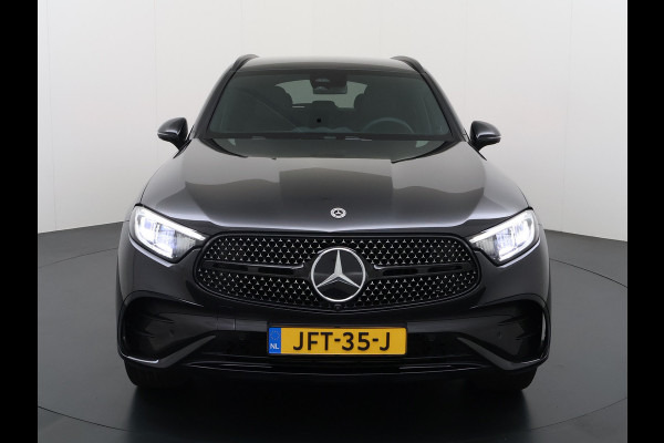 Mercedes-Benz GLC 300e AMG // Trekhaak // Burmester // 360 Camera // Memory // 20 inch // Carplay