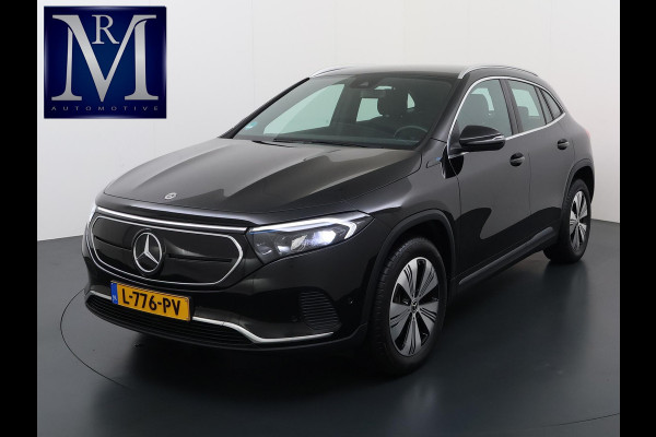 Mercedes-Benz EQA 250 Business Solution Luxury 67 kWh VAN € 29.900 ,- VOOR € 26.330,- UW LENTEVOORDEEL € 3.570,-! | SOH 96% | Ambilight | Elektr. achterklep | Stoelverwarming | Camera | Origineel Nederlandse auto | NAP | 12 mnd BOVAG garantie