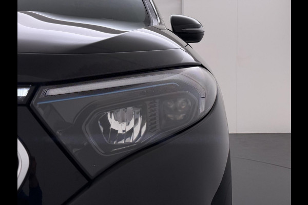 Mercedes-Benz EQA 250 Business Solution Luxury 67 kWh VAN € 29.900 ,- VOOR € 26.330,- UW LENTEVOORDEEL € 3.570,-! | SOH 96% | Ambilight | Elektr. achterklep | Stoelverwarming | Camera | Origineel Nederlandse auto | NAP | 12 mnd BOVAG garantie