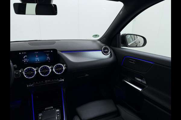 Mercedes-Benz EQA 250 Business Solution Luxury 67 kWh VAN € 29.900 ,- VOOR € 26.330,- UW LENTEVOORDEEL € 3.570,-! | SOH 96% | Ambilight | Elektr. achterklep | Stoelverwarming | Camera | Origineel Nederlandse auto | NAP | 12 mnd BOVAG garantie