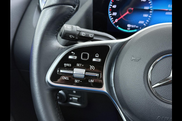 Mercedes-Benz EQA 250 Business Solution Luxury 67 kWh VAN € 29.900 ,- VOOR € 26.330,- UW LENTEVOORDEEL € 3.570,-! | SOH 96% | Ambilight | Elektr. achterklep | Stoelverwarming | Camera | Origineel Nederlandse auto | NAP | 12 mnd BOVAG garantie