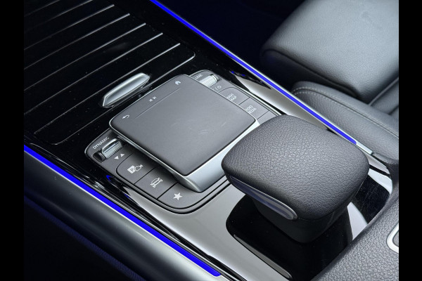 Mercedes-Benz EQA 250 Business Solution Luxury 67 kWh VAN € 29.900 ,- VOOR € 26.330,- UW LENTEVOORDEEL € 3.570,-! | SOH 96% | Ambilight | Elektr. achterklep | Stoelverwarming | Camera | Origineel Nederlandse auto | NAP | 12 mnd BOVAG garantie