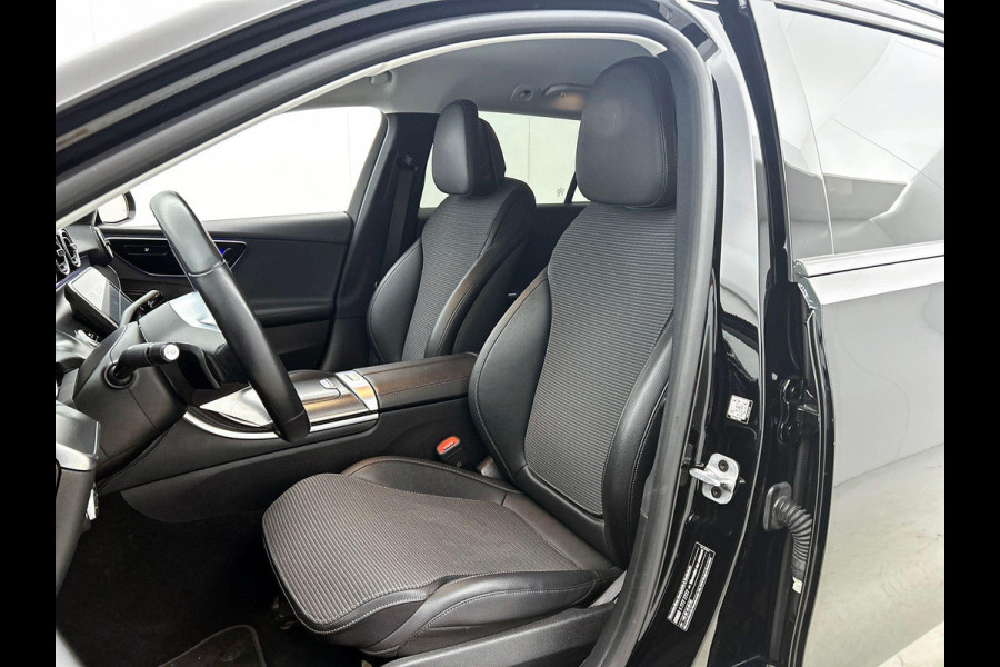 Mercedes-Benz C-Klasse Estate 300 e Luxury Line BLACK AD-CRUISE | SFEER | TREKHAAK