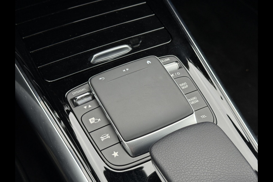 Mercedes-Benz GLA 200 Business Solution Luxury | Pano | CarPlay | Camera | LED | 18 inch