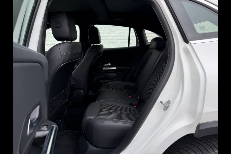 Mercedes-Benz GLA 200 Business Solution Luxury | Pano | CarPlay | Camera | LED | 18 inch