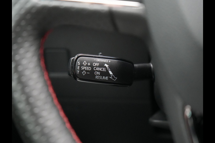 Seat Ateca 1.5 TSI FR DSG 150pk Dealer O.H. | Adaptive Cruise | Camera | Beats Audio | Alcantara Sportstoelen Verwarmd | 19"L.M | Apple Carplay | Sfeerverlichting | Keyless | Blis | Navigatie | DAB |