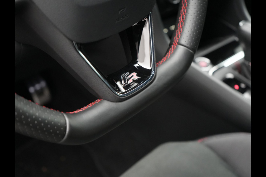 Seat Ateca 1.5 TSI FR DSG 150pk Dealer O.H. | Adaptive Cruise | Camera | Beats Audio | Alcantara Sportstoelen Verwarmd | 19"L.M | Apple Carplay | Sfeerverlichting | Keyless | Blis | Navigatie | DAB |