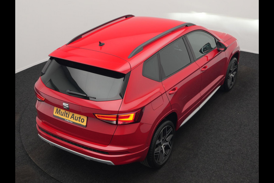 Seat Ateca 1.5 TSI FR DSG 150pk Dealer O.H. | Adaptive Cruise | Camera | Beats Audio | Alcantara Sportstoelen Verwarmd | 19"L.M | Apple Carplay | Sfeerverlichting | Keyless | Blis | Navigatie | DAB |