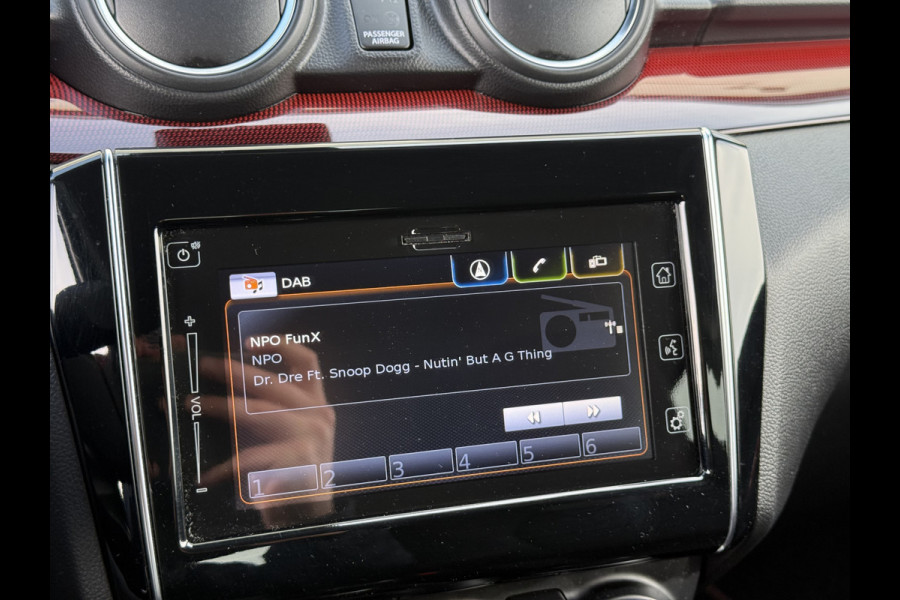 Suzuki Swift 1.4 Sport Smart Hybrid | CarPlay | ACC | Dodehoek | Camera | Keyless