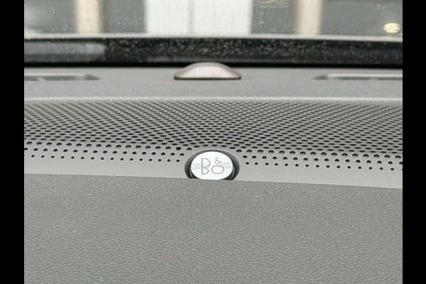 Ford Kuga 2.5 PHEV ST-Line X |Pano|B&O|HUD|Winter|El.Trekhaak|20"