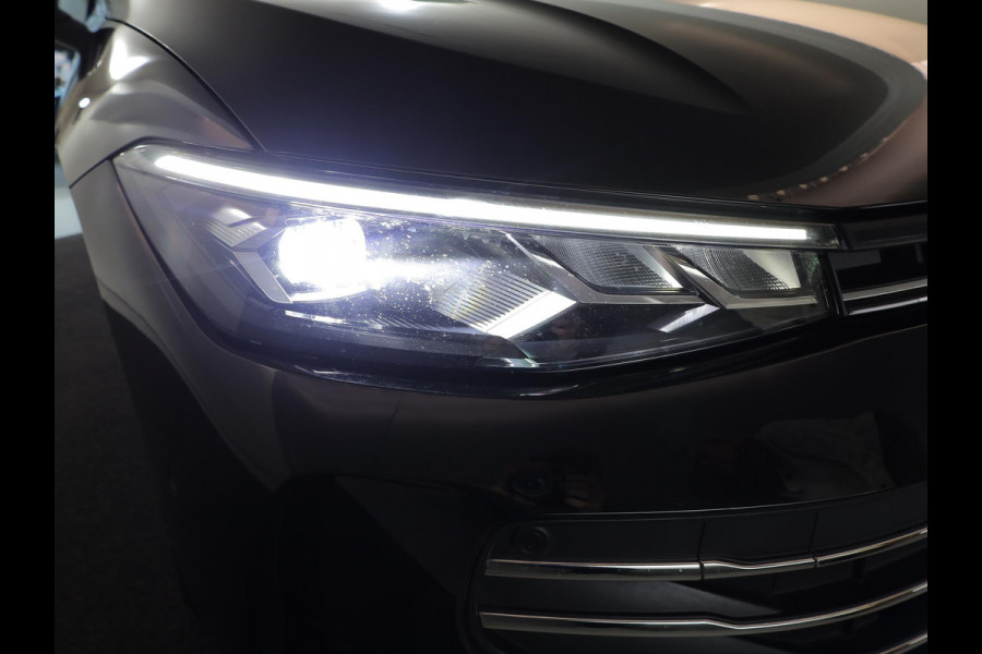 Volkswagen Passat Variant 1.5 eHybrid Business 204 PK PHEV | Navigatie | Trekhaak inklapbaar | Parkeer camera | Stoel- en stuurverwarming |