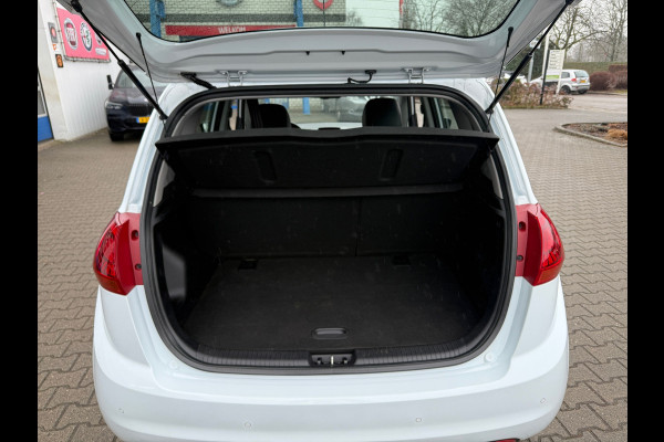 Kia Venga 1.6 CVVT ExecutiveLine Automaat (BOVAG/RIJKLAARPRIJS)