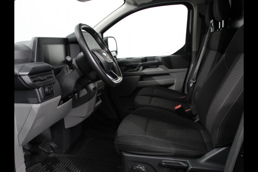 Ford Transit Custom 300 2.0 TDCI L2H1 Automaat Trend Nieuw Model Automaat  | Navigatie | Climate Control | Parkeersensoren | Camera | Lichtmetalen Velgen | Bumpers in kleur | Digitale Cockpit