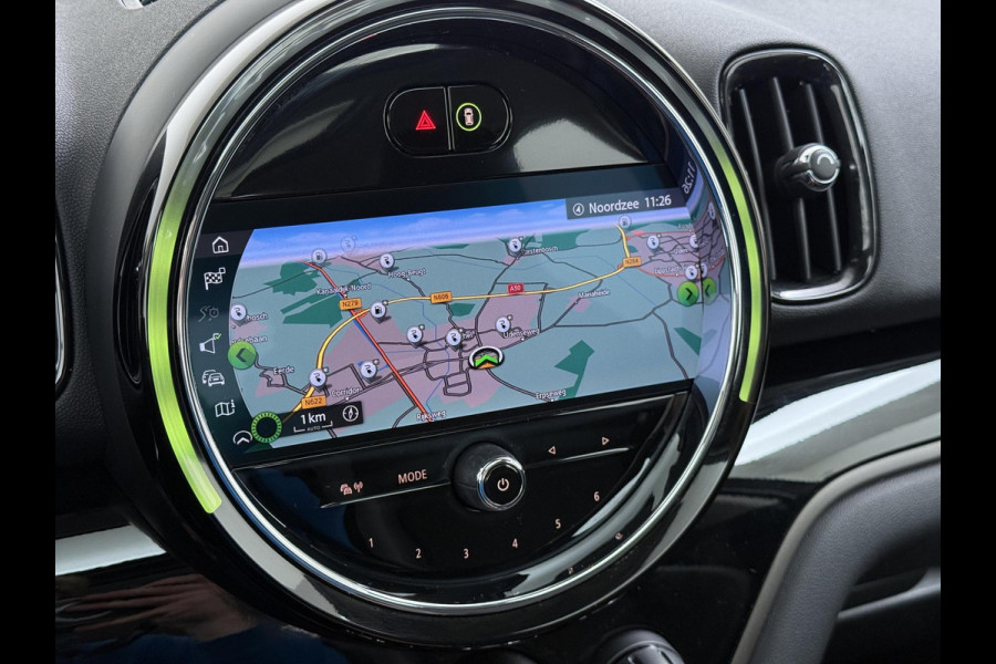 MINI Countryman 1.5 Cooper S E ALL4 VAN € 28.900,- VOOR € 24.877 ,- UW LENTEVOORDEEL € 4.023,-PHEV Plug-in Hybride | Direct Rijklaar & Leverbaar | Panorama Dak | Stoelverwarming | Adaptieve Cruise Control | CarPlay & Camera | 12 Mnd BOVAG Garantie