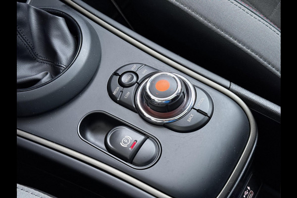 MINI Countryman 1.5 Cooper S E ALL4 VAN € 28.900,- VOOR € 24.877 ,- UW LENTEVOORDEEL € 4.023,-PHEV Plug-in Hybride | Direct Rijklaar & Leverbaar | Panorama Dak | Stoelverwarming | Adaptieve Cruise Control | CarPlay & Camera | 12 Mnd BOVAG Garantie