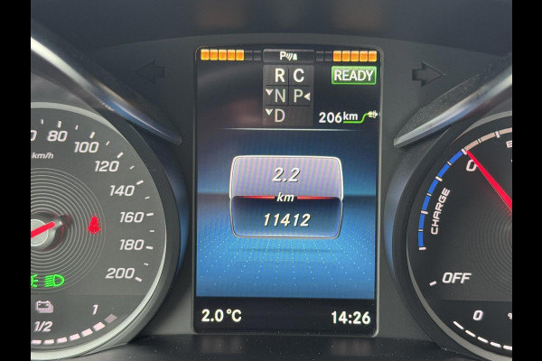 Mercedes-Benz Eqv 300 L2 Avantgarde Burmester 7 persoons Stoelkoeling Elektrische schuifdeuren Middenconsole