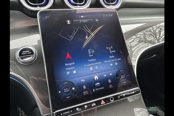 Mercedes-Benz GLC 300e AMG 4Matic // Panorama dak // Burmester // Memory // 360 Camera // 20 inch // Treeplanken // Sfeerverlichting // Keyless