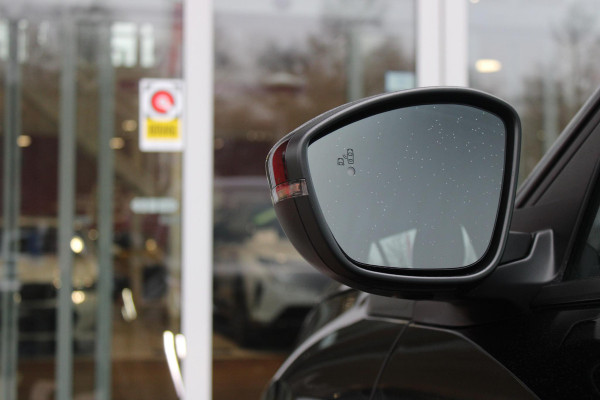 Peugeot 2008 1.2 100PK ALLURE PACK | CAMERA VOOR + ACHTER | NAVIGATIE | TREKHAAK | DRAADLOZE APPLE CARPLAY/ANDROID AUTO | DRAADLOZE TELEFOONLADER | CLIMATE CONTROL | LICHTMETALEN VELGEN 17" | ADAPTIVE CRUISE CONTROL | DAB+ RADIO | KEYLESS ENTRY/START | DODEHOEK DETECTIE |