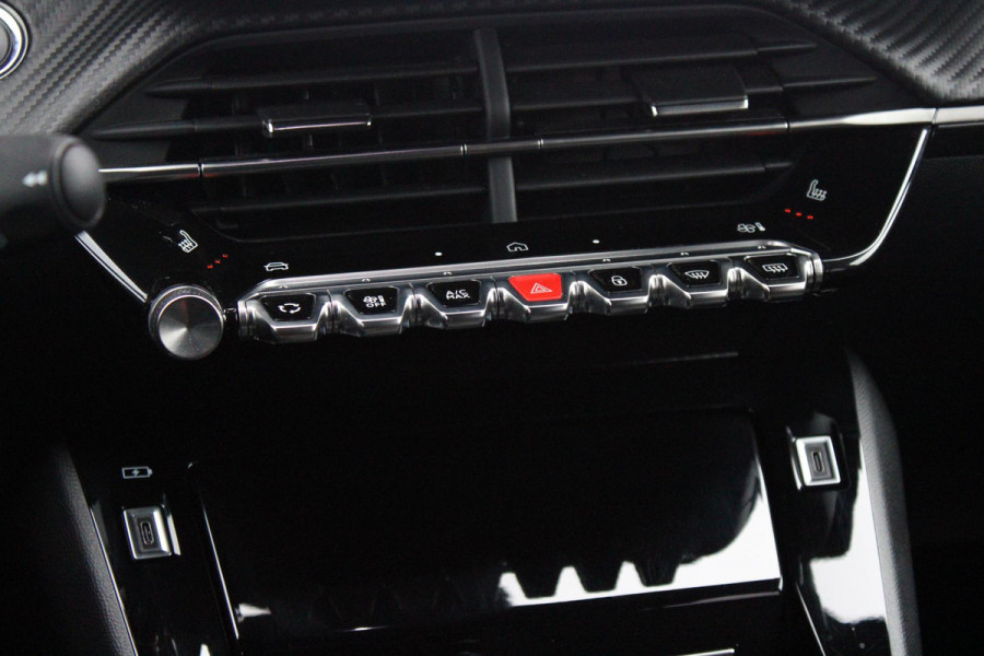 Peugeot 2008 1.2 100PK ALLURE PACK | CAMERA VOOR + ACHTER | NAVIGATIE | TREKHAAK | DRAADLOZE APPLE CARPLAY/ANDROID AUTO | DRAADLOZE TELEFOONLADER | CLIMATE CONTROL | LICHTMETALEN VELGEN 17" | ADAPTIVE CRUISE CONTROL | DAB+ RADIO | KEYLESS ENTRY/START | DODEHOEK DETECTIE |