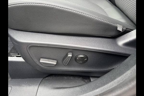 Ford Kuga 2.5 PHEV Sound Edition | 243pk | Ford Voorraad | Panorama Dak | 20 inch Lichtmetaal | Winterpack | Matrix LED | Driver Assistance Pack