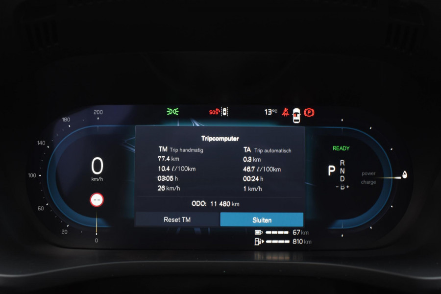 Volvo XC60 T6 350PK Automaat Plug-in Hybrid AWD Ultra Dark / Navigatie / Luchtvering / 360 Camera / Adaptieve Cruise Control / Stuurverwarming / Stoelverwarming v+a / Elektr. Achterklep / Schuifdak / Trekhaak