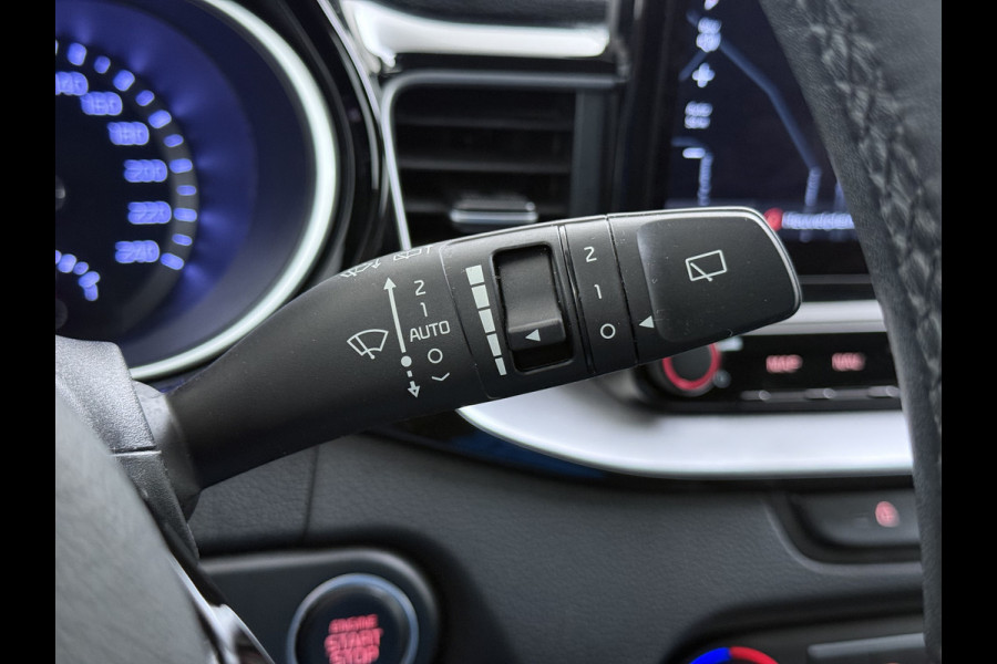 Kia Ceed Sportswagon 1.0T-GDi MHEV Automaat Facelift Navi Ecc Camera Apple Carplay Android Auto Pdc Stoel+Stuurverwarming DynamicPlusLine Elek.Achterklep Lane Assist Dodehoek Assist Regen-Lichtsensor Privacy Glas Isofix 1e Eigenaar Origineel Nederlandse Auto Dealeronderhouden
