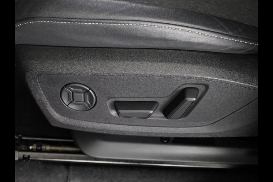 Audi Q6 e-tron S edition performance 100 kWh 306pk | Pack Tech Pro | Luchtvering | Stuurverwarming | MMI Bijrijdersscherm