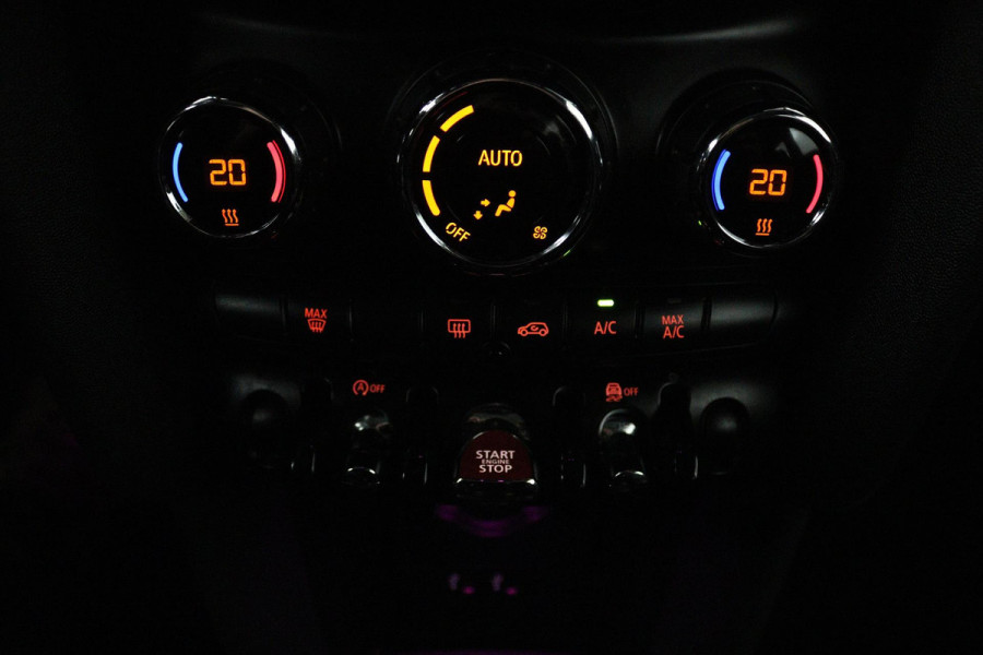 MINI Mini 1.5 One Pepper (PANORAMADAK, SFEERVERLICHTING, AUTOMAAT, NAVIGATIE, CRUISE CONTROL, LEER)