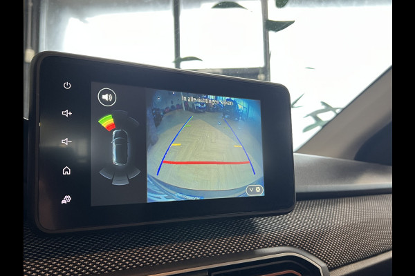 Dacia SANDERO Stepway 1.0 TCe 90 Automaat | Navi | Dode hoek | Stoelverwarming | Camera | PDC V+A | 100% Dacia dealer onderhouden!