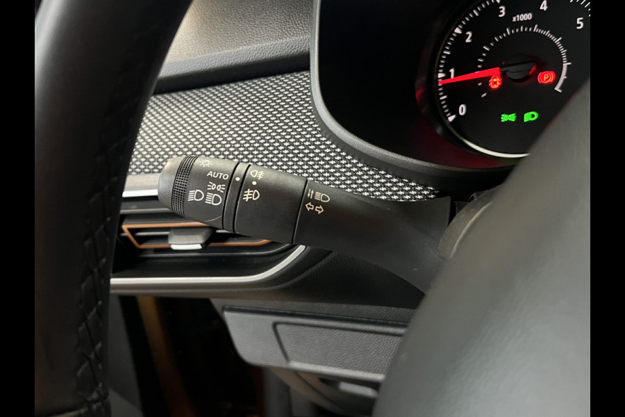 Dacia SANDERO Stepway 1.0 TCe 90 Automaat | Navi | Dode hoek | Stoelverwarming | Camera | PDC V+A | 100% Dacia dealer onderhouden!