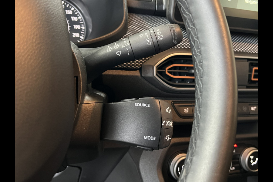 Dacia SANDERO Stepway 1.0 TCe 90 Automaat | Navi | Dode hoek | Stoelverwarming | Camera | PDC V+A | 100% Dacia dealer onderhouden!