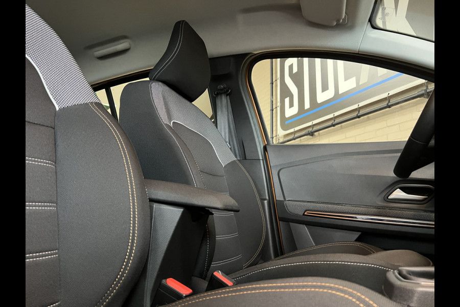 Dacia SANDERO Stepway 1.0 TCe 90 Automaat | Navi | Dode hoek | Stoelverwarming | Camera | PDC V+A | 100% Dacia dealer onderhouden!