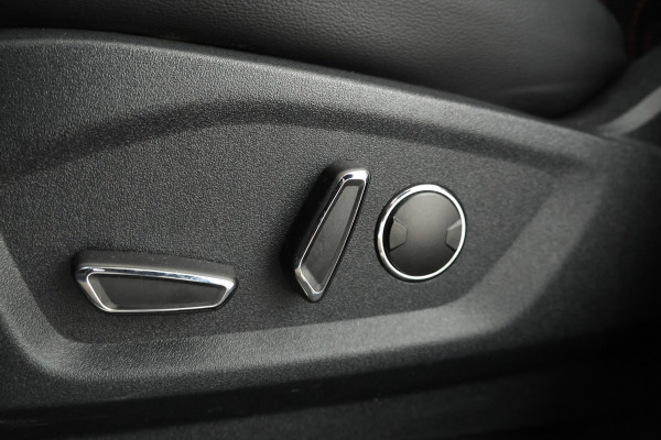 Ford S-Max 2.0 TDCi Titanium 7p. 7 Persoons, Navigatie, Leer, Climate, Trekhaak