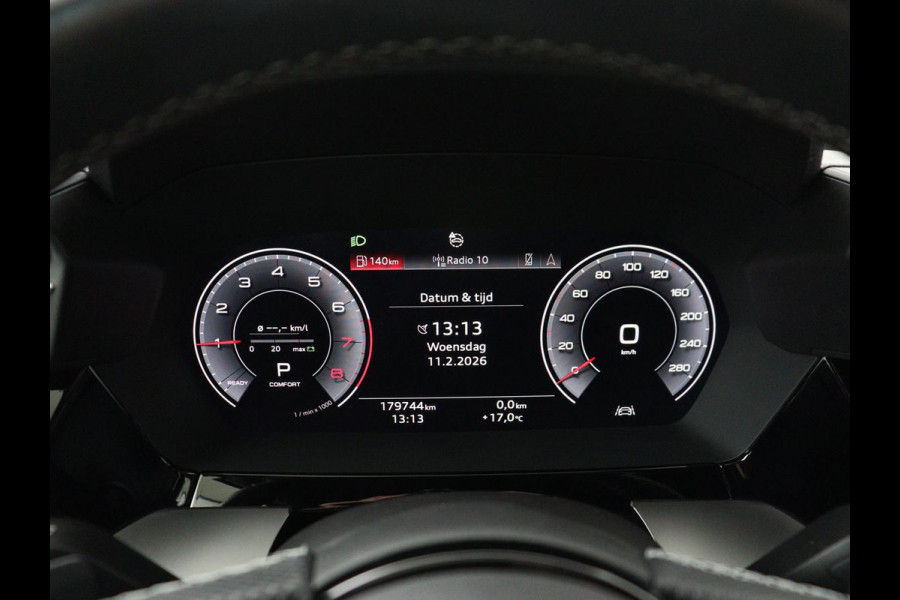 Audi A3 35 TFSI S edition | Stoelverwarming | Carplay | Navigatie | Half leder | Sportstoelen | Full LED | Audi Sound | Virtual Cockpit | Climate control | Parkeerhulp | DAB | Bluetooth | S Line