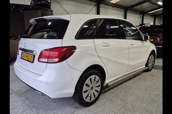 Mercedes-Benz B-Klasse 220 d Ambition Automaat 1 Ste EIg Dealer Onderhouden