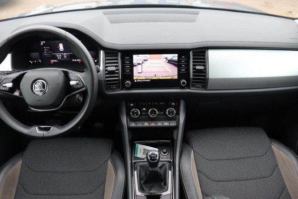 Škoda Kodiaq 1.5 TSI Business Edition 7persoons org.NL el.trekhaak camera digi-dashboard