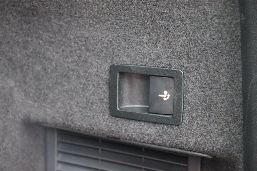 Škoda Kodiaq 1.5 TSI Business Edition 7persoons org.NL el.trekhaak camera digi-dashboard