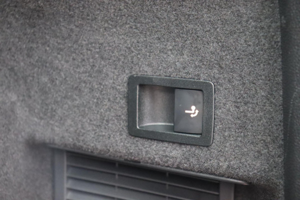 Škoda Kodiaq 1.5 TSI Business Edition 7persoons org.NL el.trekhaak camera digi-dashboard