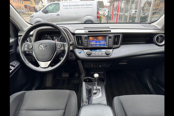 Toyota RAV4 2.5 Hybrid Style | Trekhaak, 18 inch, Stoel + Stuurverwarming, Keyless, Navigatie, Elektrische achterklep